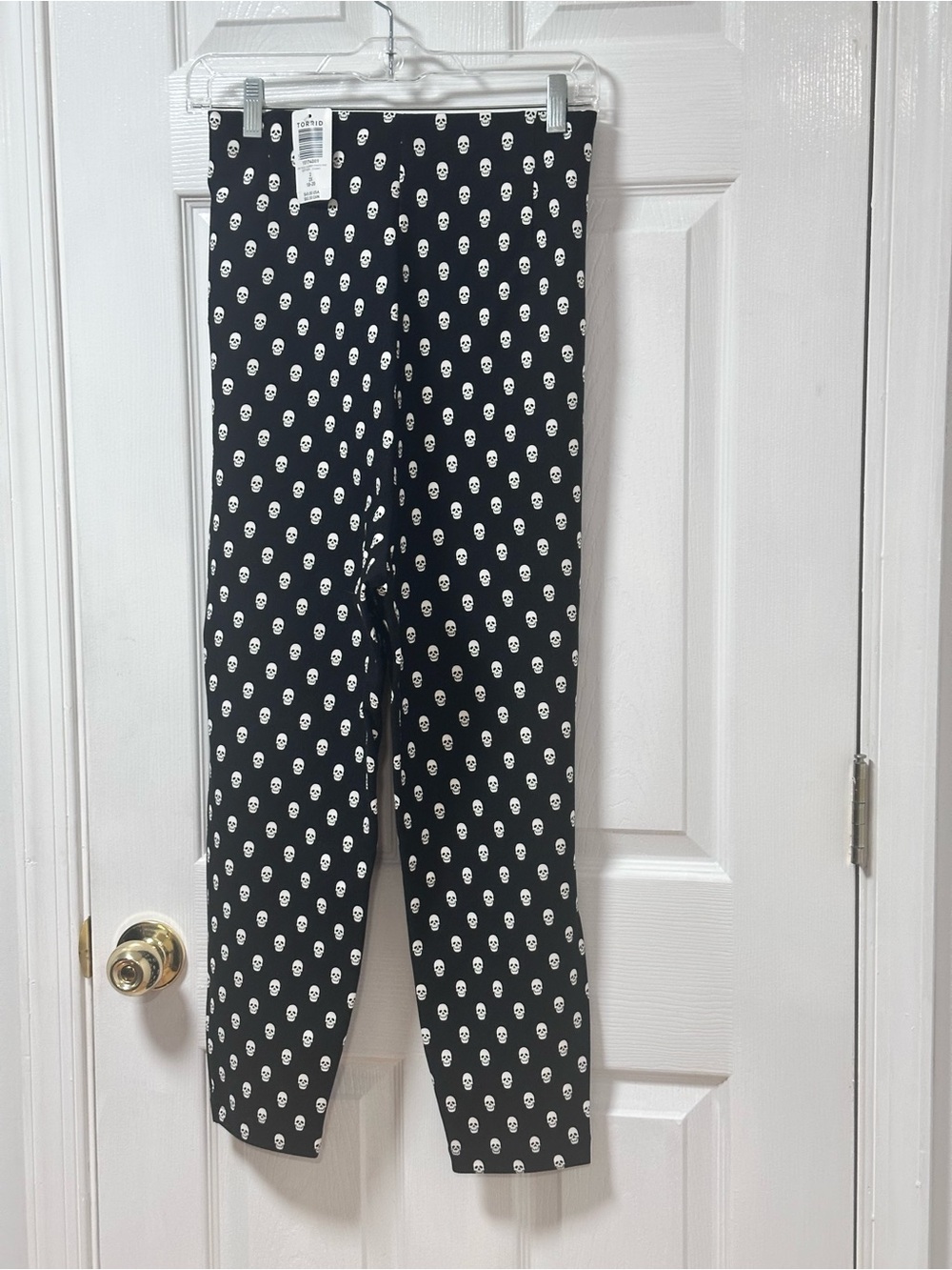 torrid Black Leggings with White Skull Print